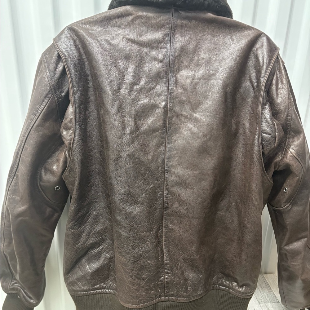 Vintage Structure Men's Brown Leather Bomber Jacket with Black Collar - Picture 5 of 8